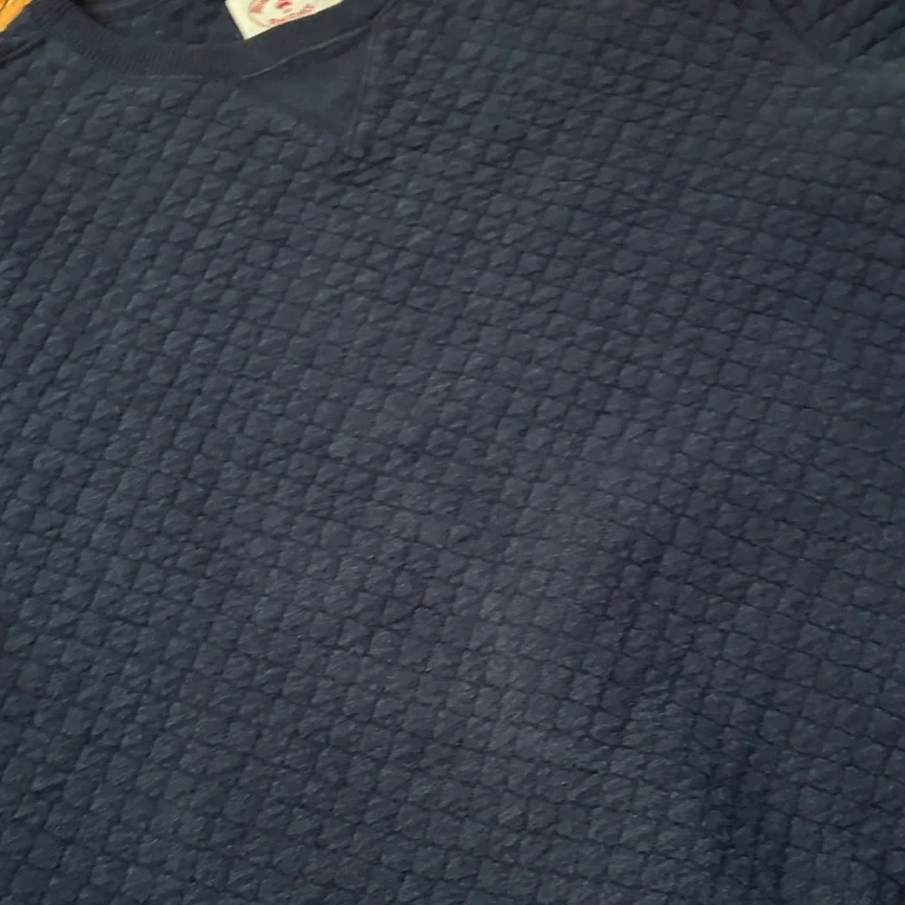 Brooks Brothers Men's Dark Blue Quilted Crewneck Sweatshirt - Picture 4 of 8